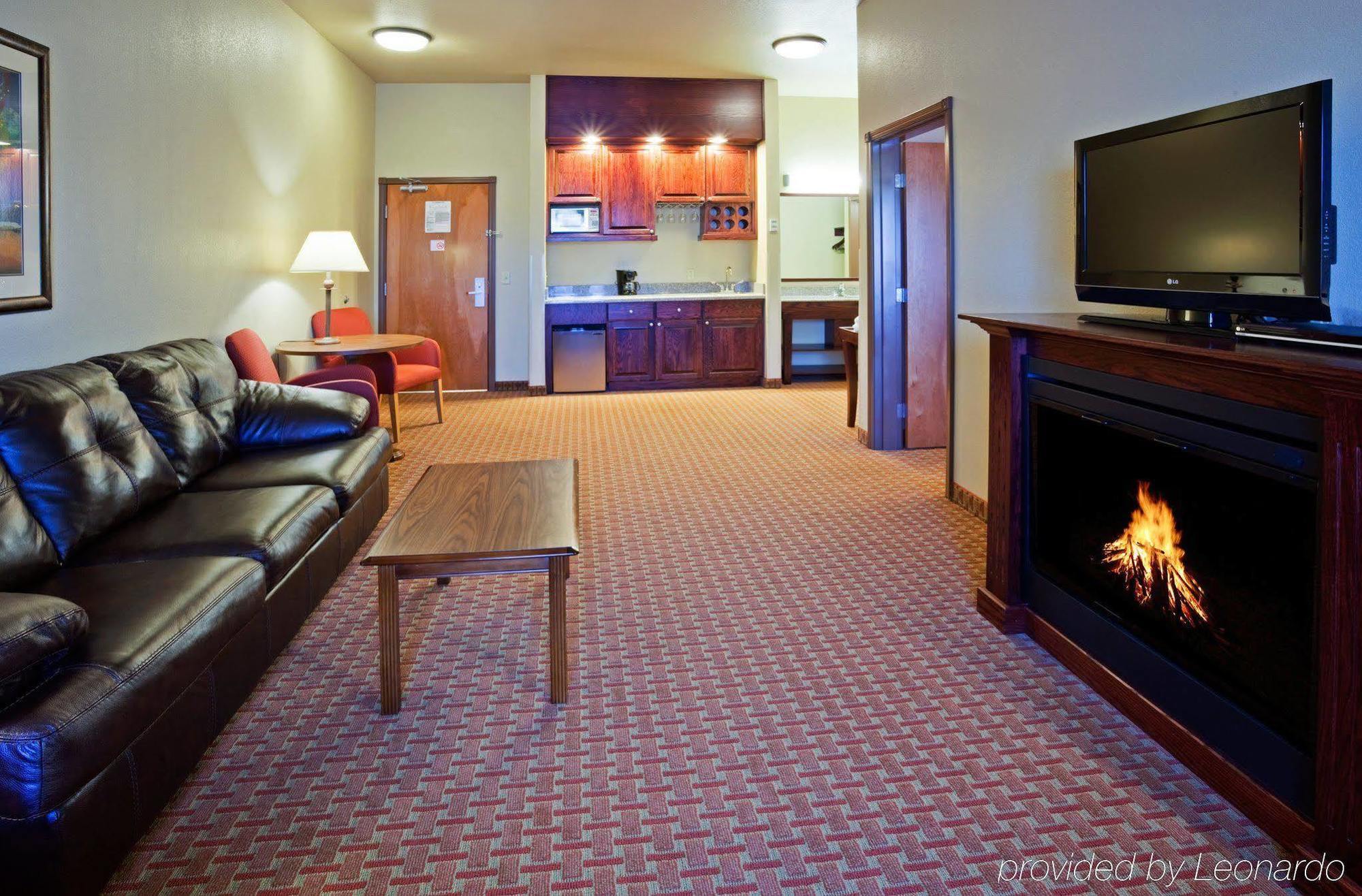 Baymont Inn & Suites By Wyndham Sturgis Værelse billede