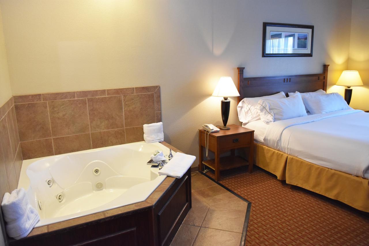 Baymont Inn & Suites By Wyndham Sturgis Eksteriør billede
