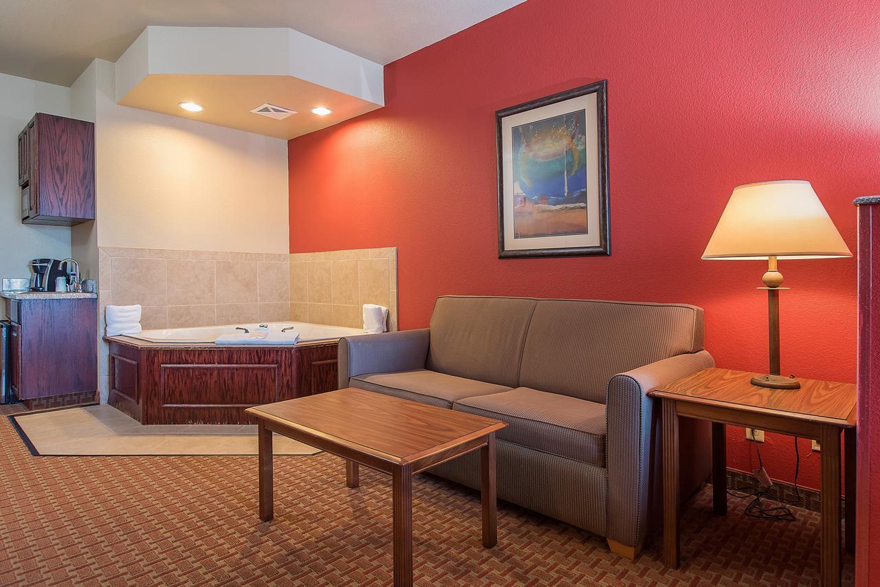 Baymont Inn & Suites By Wyndham Sturgis Eksteriør billede